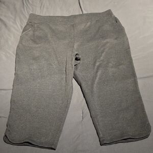Croft & Barrow Gray Capris